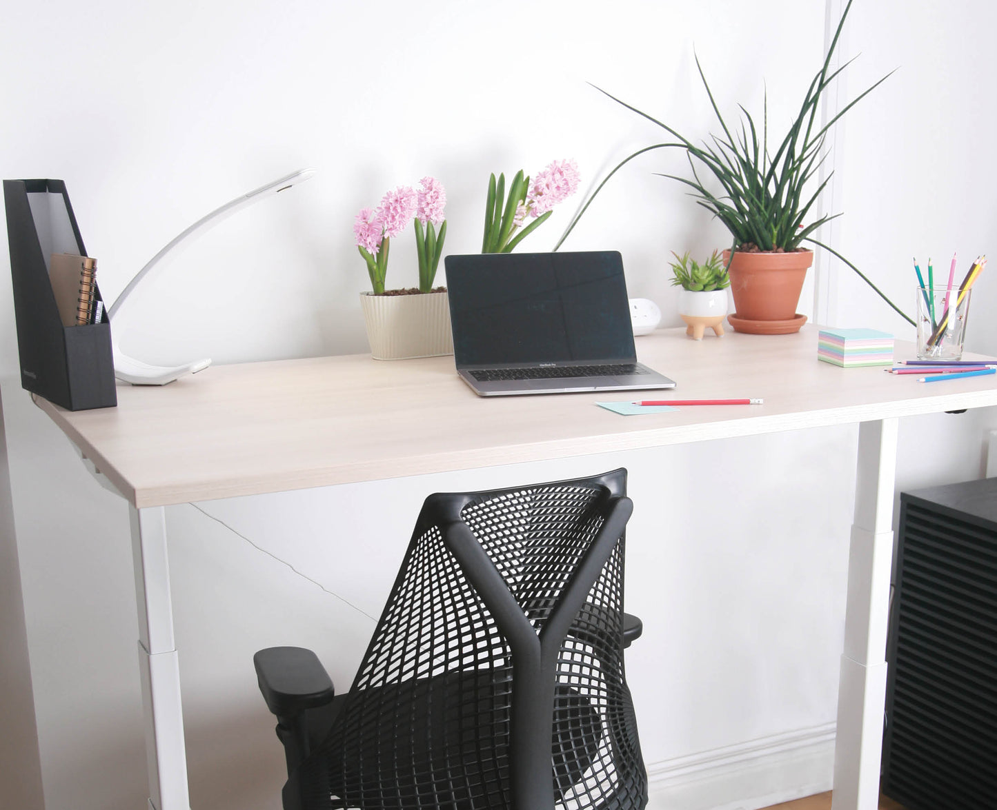 Herman Miller Nevi Desk