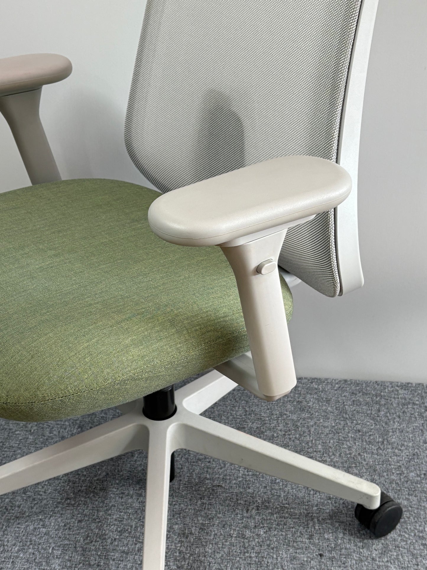 Lino Office Chair by Herman Miller