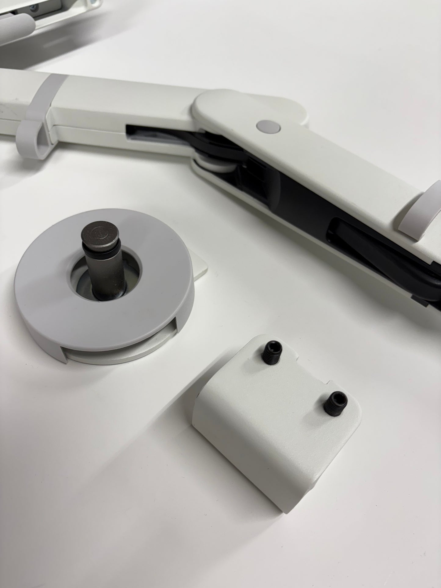 Ollin Monitor Arm - White
