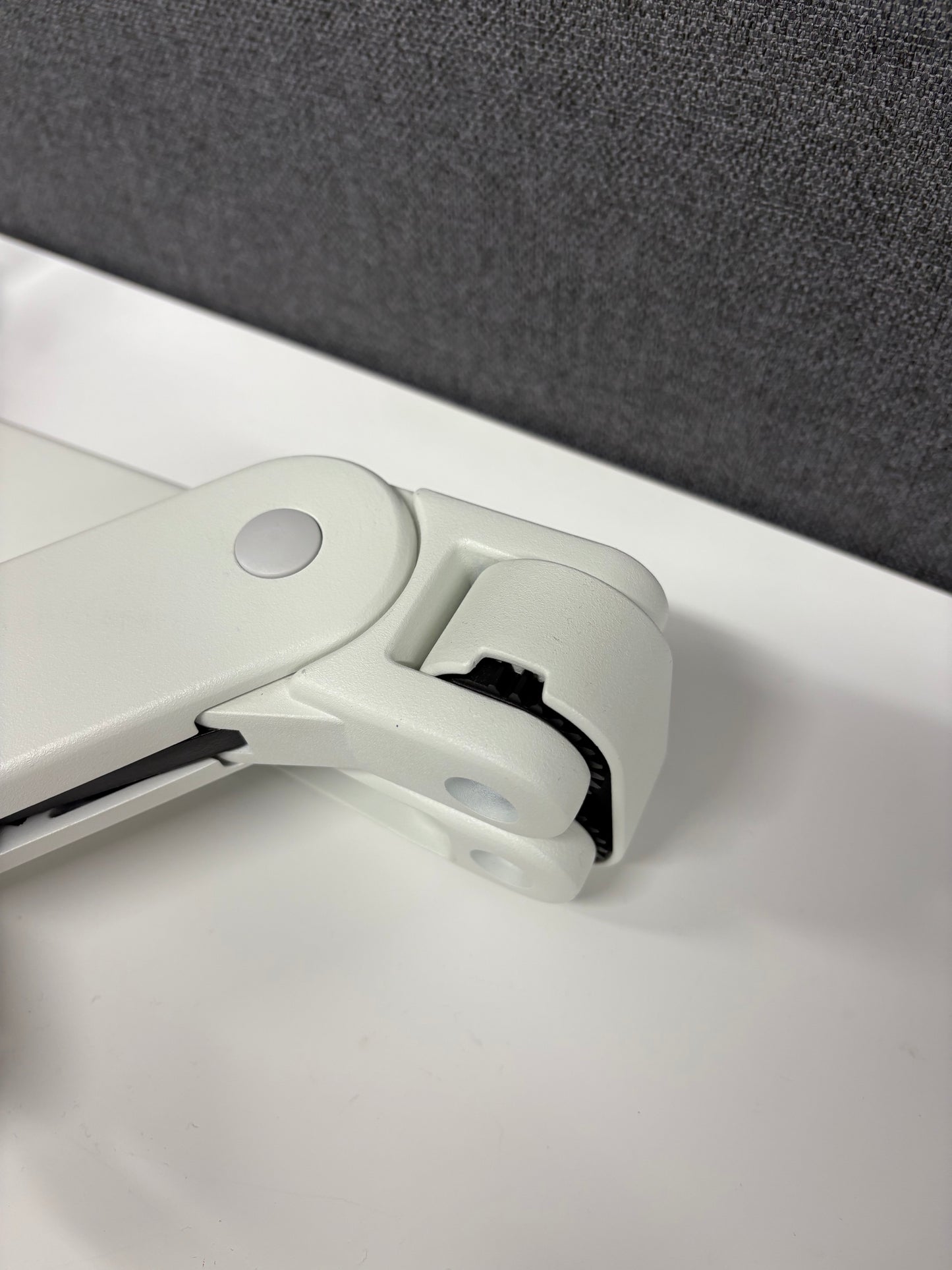 Ollin Monitor Arm - White