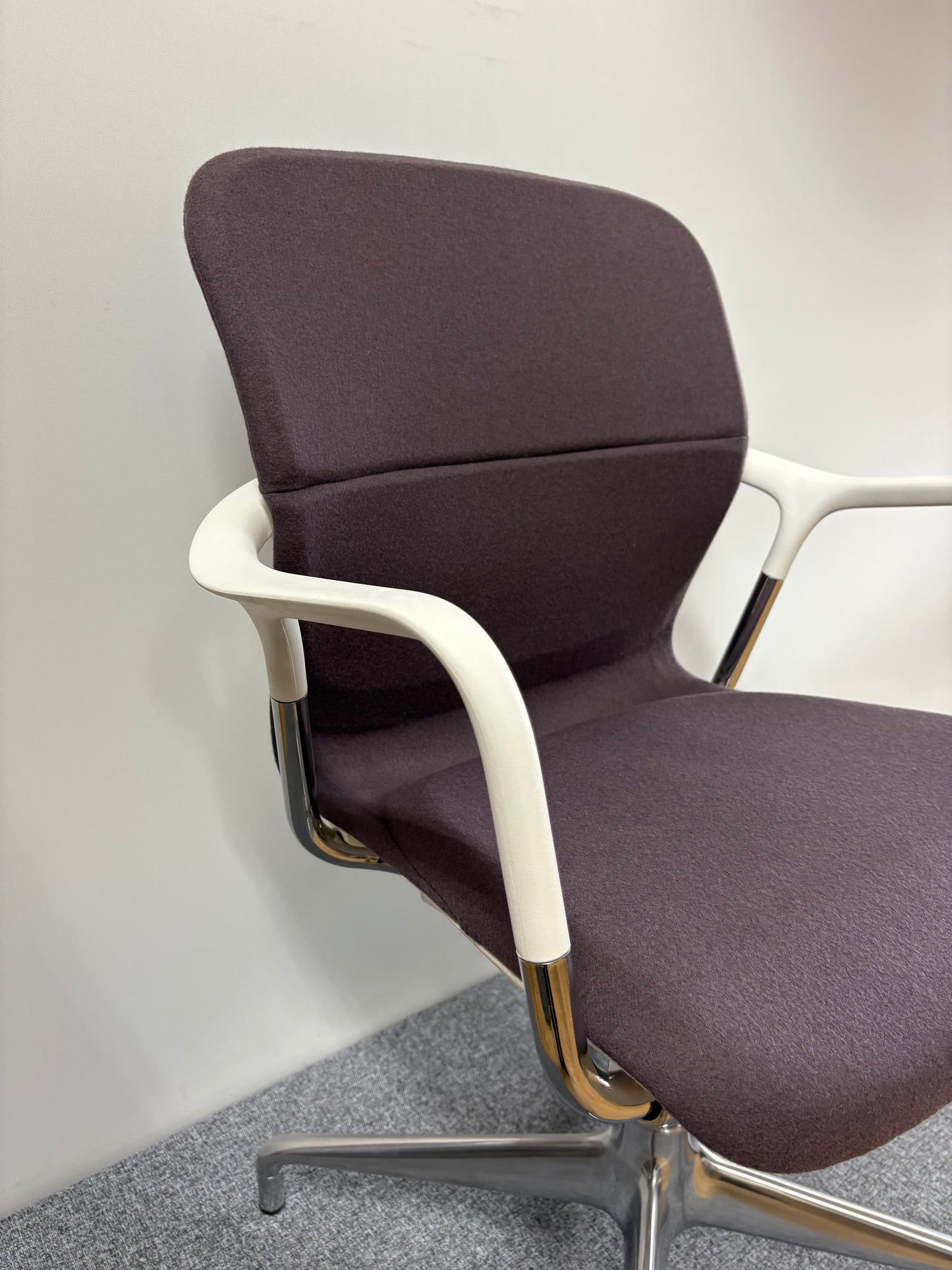 KEYN Chair by Herman Miller