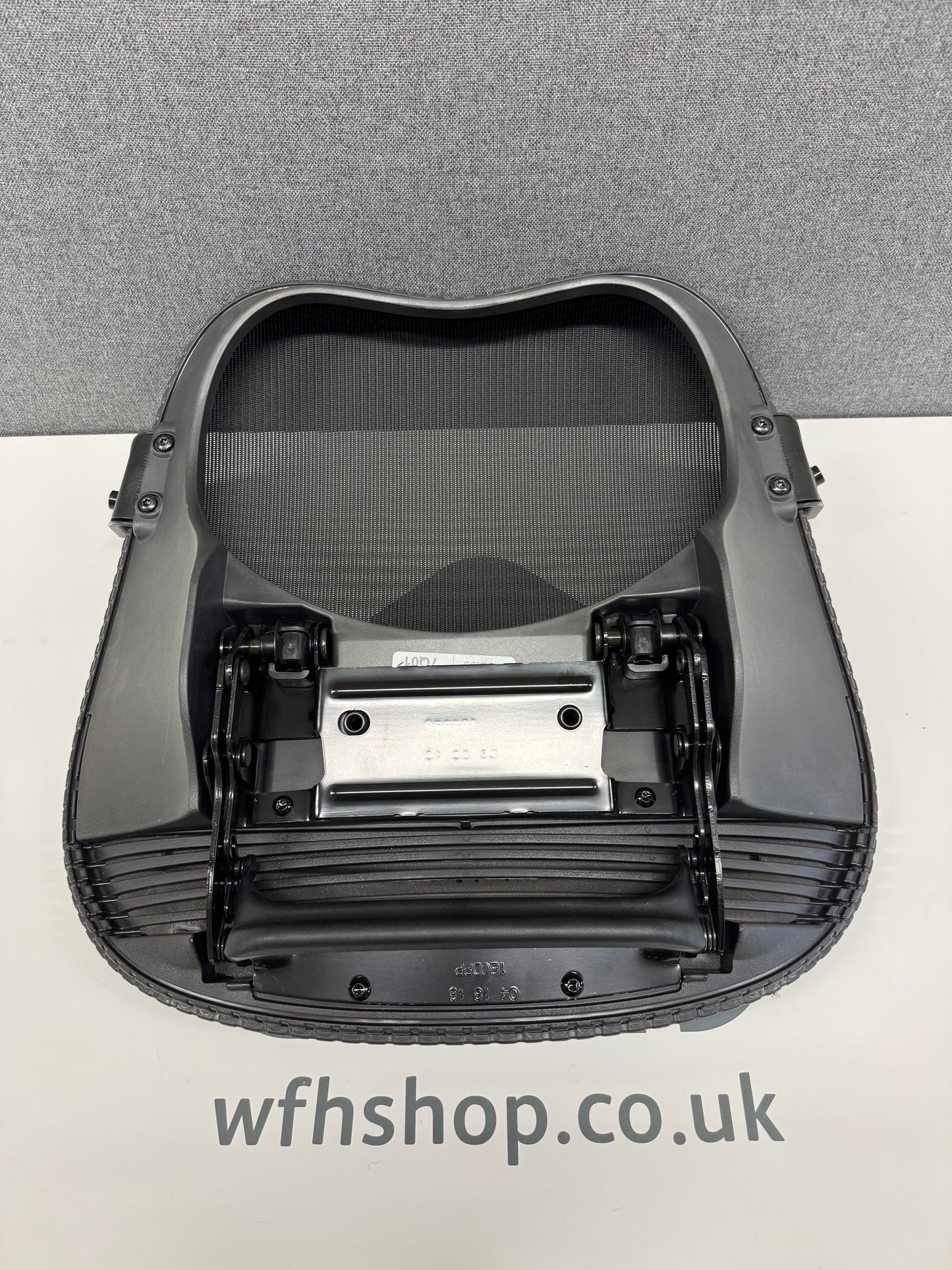 Mirra 1 Seat Pan with Flex Front