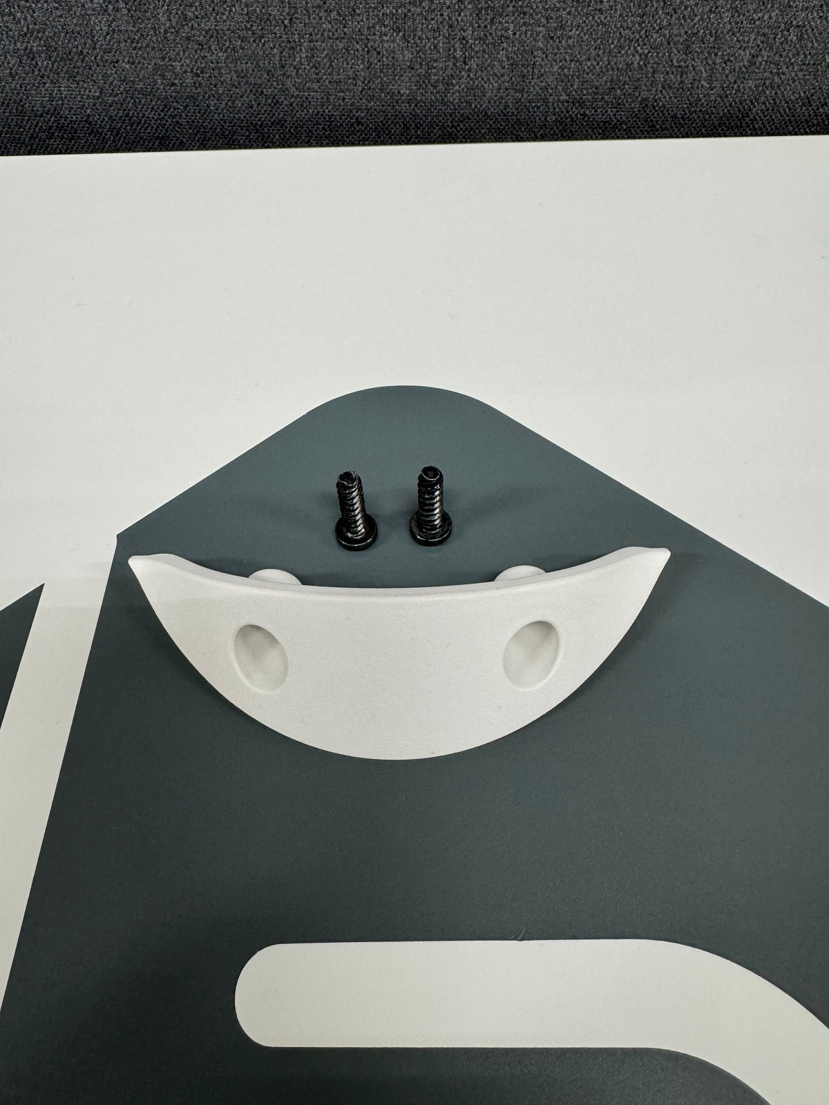 Cover trim for Mirra 2 Back - White